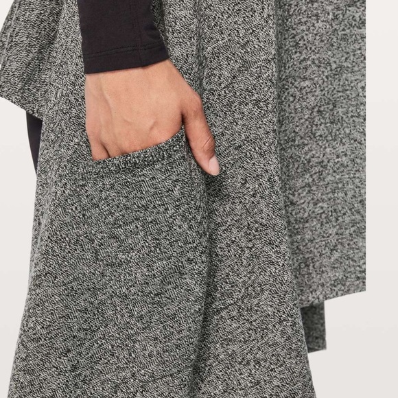 Lululemon Merino Wool One Size Angel Wing Live Freely Wrap - Picture 2 of 7